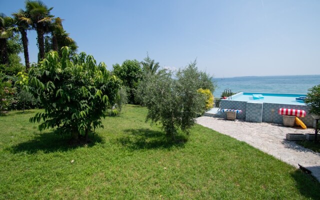 Villa Lydia