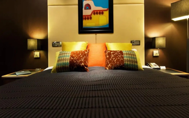 Hard Days Night Hotel