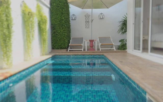Costa Village Well Pool Villa Pattaya