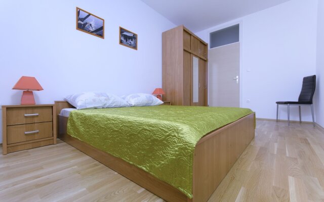 Apartment West