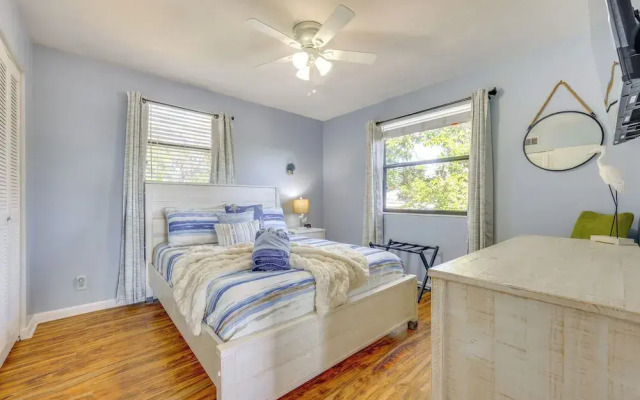Waterfront Gem w/ Dock in Jacksonville
