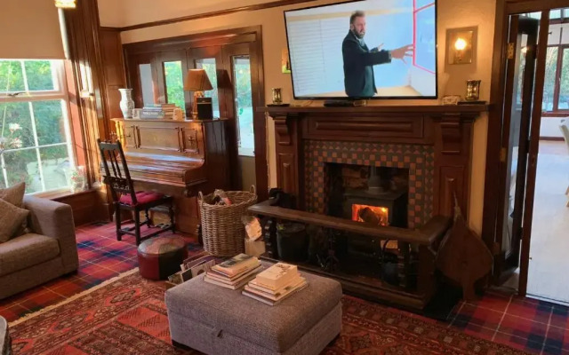 Torrs Warren Country House Hotel