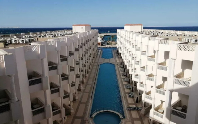 White Valley Palace