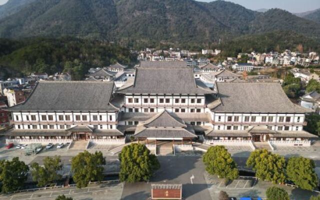 Tiantai Hot Spring Resort