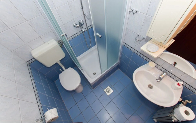 Prgo - Spacious With View & Parking - A1 2.kat