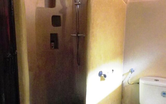 Welcome to Grenadine Double Bedroom and Spacious Garden With Swimming Pool