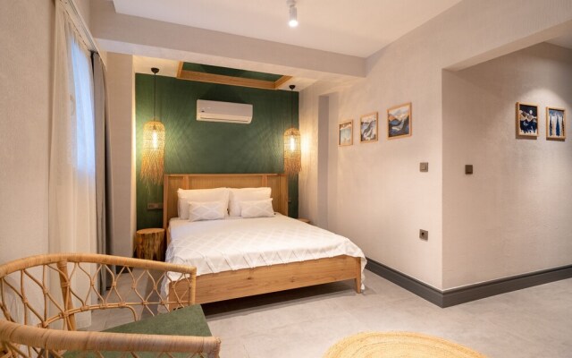 Reddoors Suites