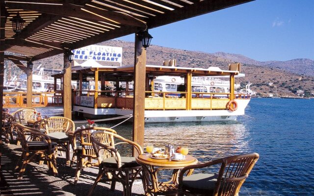 Aristea Hotel