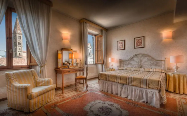 Palazzo dal Borgo Hotel