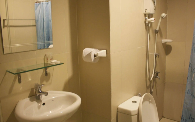 1 Borneo Tower B Service Apartment