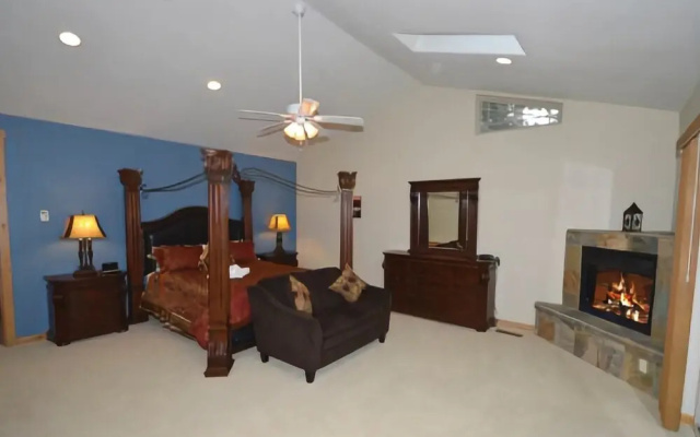 1357 Gilmore Lake