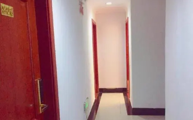 Huguang Hostel