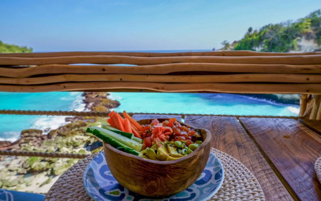 Blue Lagoon Avia Villas