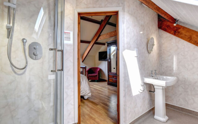 Holiday Home Sgubor y Rhyd