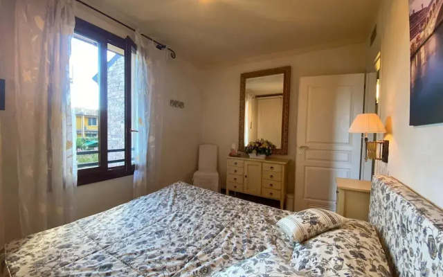 Apartment Near Lake Garda With Pool
