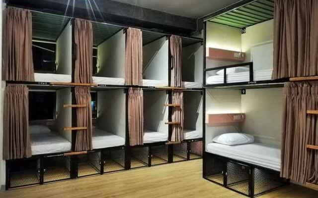 Pinx'S Hostel