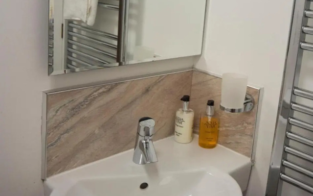 Ravenstone Lodge Country House Hotel