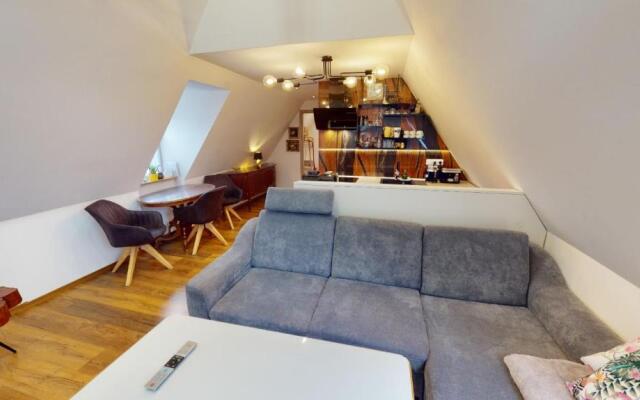 Apartman Ateliér Vary v nově zrekonstruovaném domě