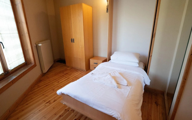 Natyral Razma Resort