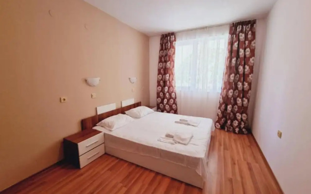 LAZUR 1-5 Apart Complex