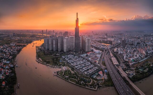 Vinpearl Landmark 81, Autograph Collection