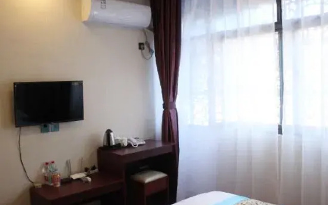 Xinyang Lakeside Boutique Hotel