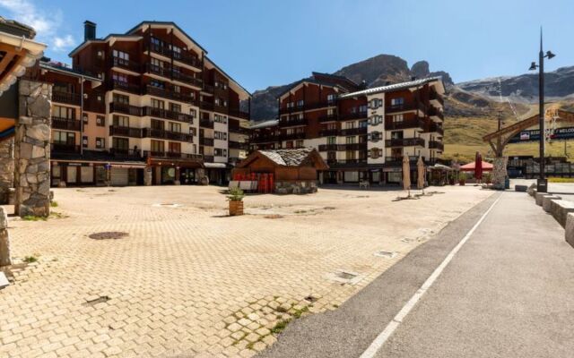 Rond Point des Pistes 9976