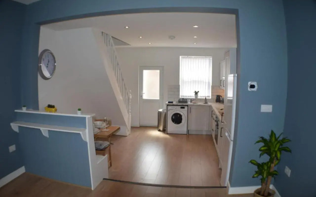 Birkenhead - 2 bedroom house