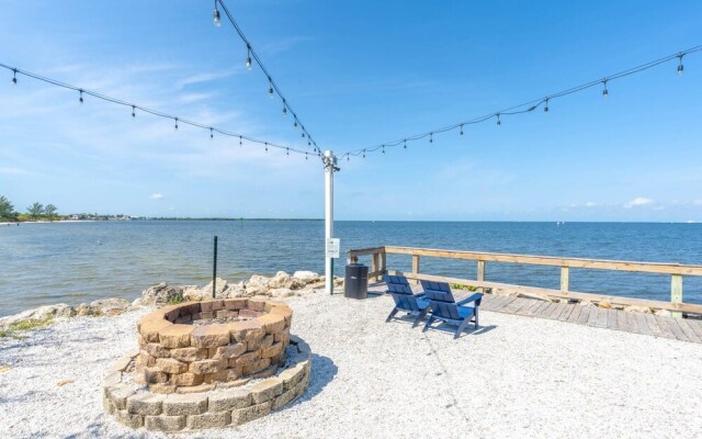 506 Little Harbor Inn
