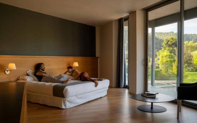 Hotel Món Sant Benet