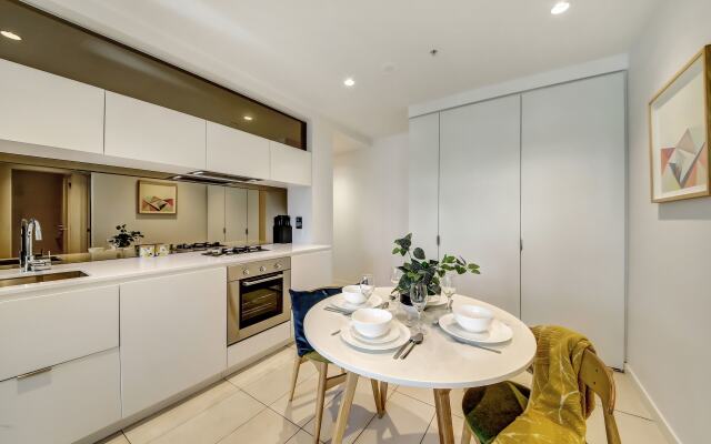 A Modern 2Br Apt Near Crown And Southern Cross