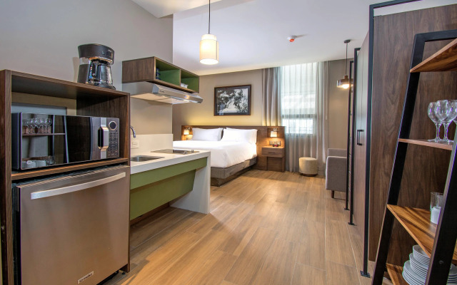Staybridge Suites Guadalajara Novena by IHG