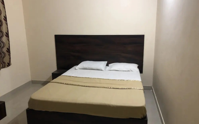 Veekay Lodge
