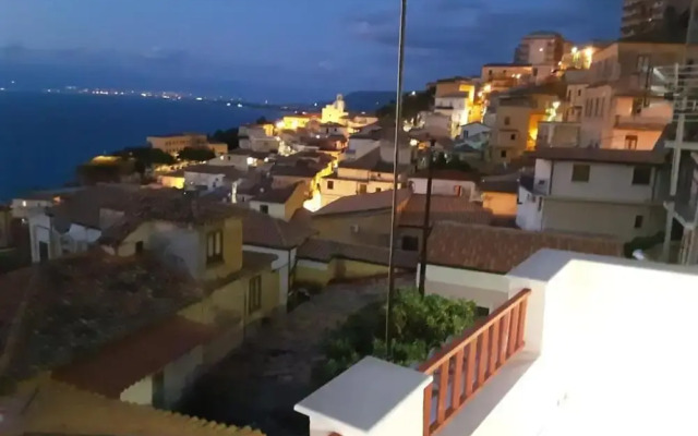 Apartment Near the sea