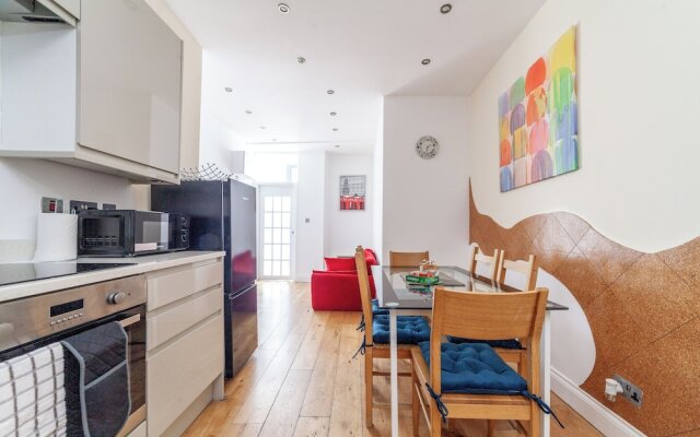 Spacious Retreat 2bed in Camden Town