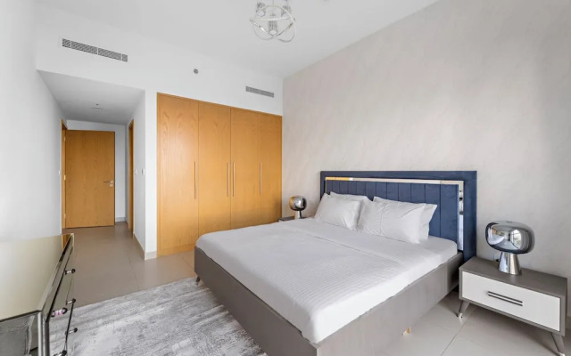 2BR 202 Bellevue Tower 1