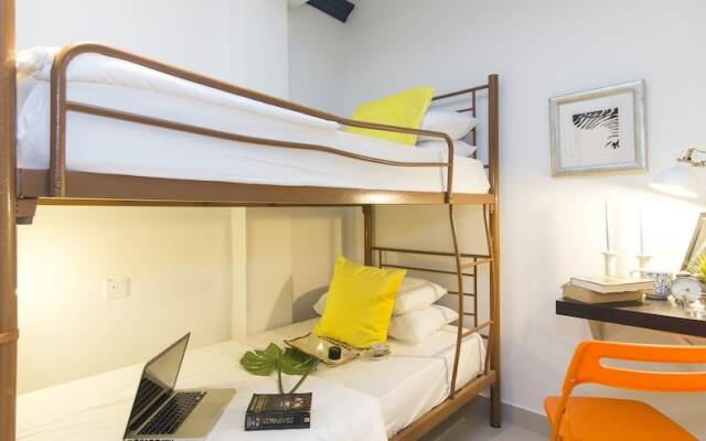 ZEN Hostel The Bed Station