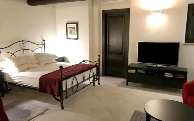 House With 4 Bedrooms in Montelaterone, With Wonderful Mountain View,