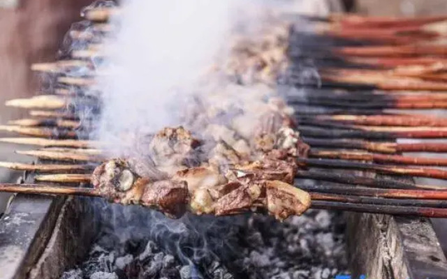 Xinyue International Art Hotel