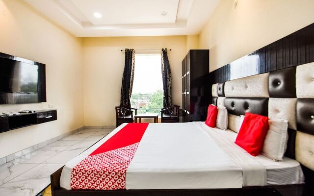 OYO 47859 Uttam Residency