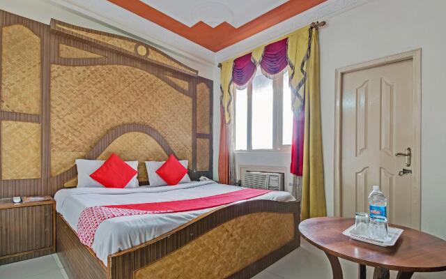 OYO 24888 Hotel Sham Palace
