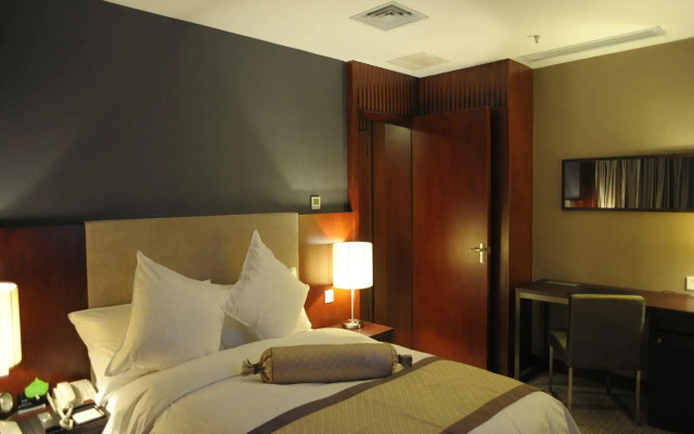 Junyi Dynasty Hotel