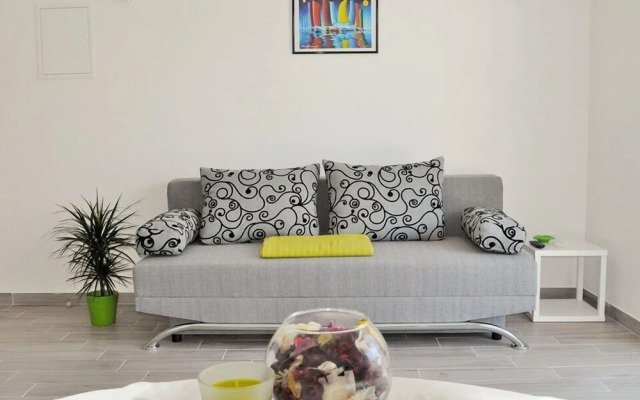 Apartments Zora 1629