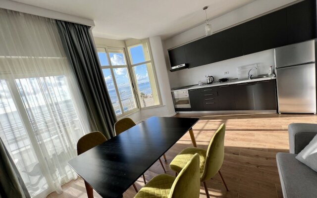 Wave Beachfront Apartments