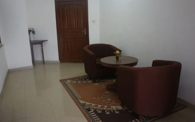 DeeGold Guest Home