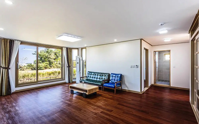 Seogwipo Hae-dam Pension