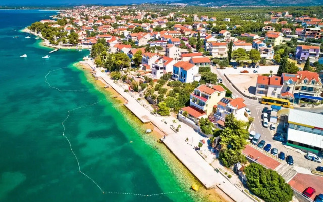 Beachfront Apartment Gaj 12