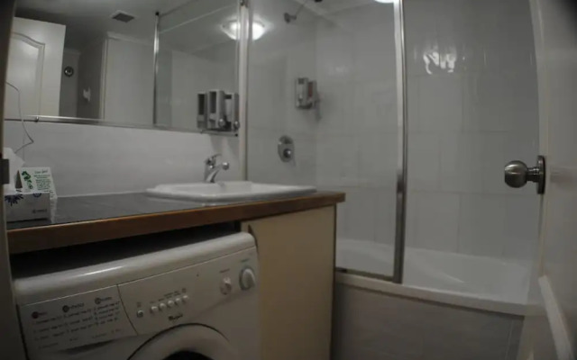 Astor Metropole Hotel