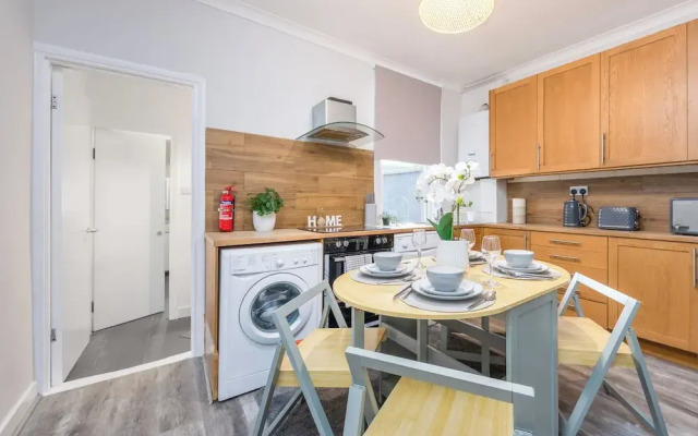 Rochester Retreat - Charming 3 Bedroom House