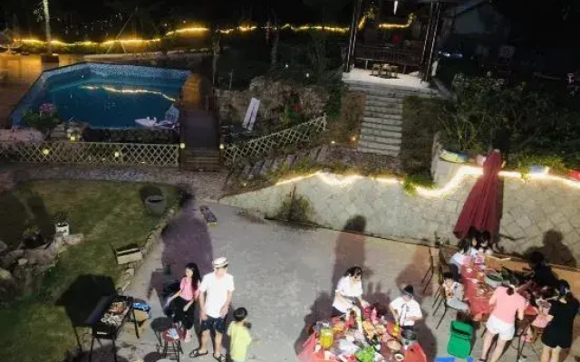 Tonglu Lingyuan Drunken Court Homestay
